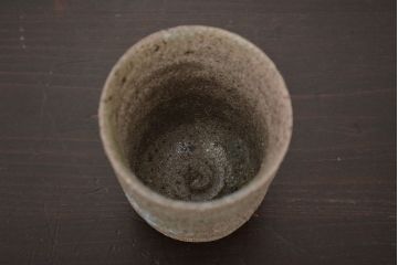 アンティーク雑貨　1968年　加守田章二作　灰釉湯呑　二客(共箱)(R-042758)