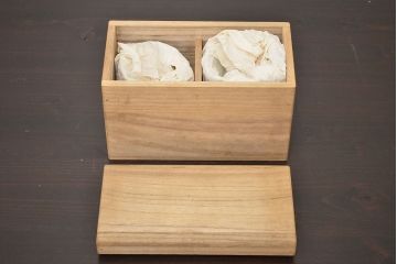 アンティーク雑貨　1968年　加守田章二作　灰釉湯呑　二客(共箱)(R-042758)