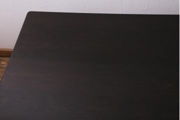 ビンテージ家具　北海道民芸家具　モダンなデザインの4人掛けダイニングテーブル(机)(R-042815)