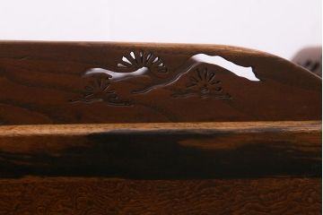 アンティーク家具　特注　透かし入り　黒柿・ケヤキ材　玉杢が美しい上手物の長火鉢(木製火鉢)(R-042817)
