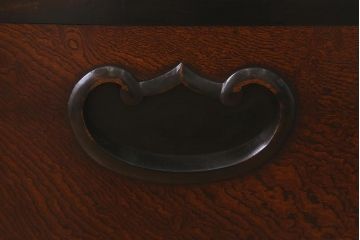アンティーク家具　特注　透かし入り　黒柿・ケヤキ材　玉杢が美しい上手物の長火鉢(木製火鉢)(R-042817)