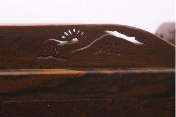 アンティーク家具　特注　透かし入り　黒柿・ケヤキ材　玉杢が美しい上手物の長火鉢(木製火鉢)(R-042817)