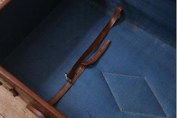 アンティーク雑貨　本革　レトロな魅力が漂うトランク(鞄、カバン、収納、ディスプレイ)(R-042818)