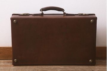 アンティーク雑貨　レトロな魅力が漂うトランク(鞄、カバン、収納、ディスプレイ)(R-042819)