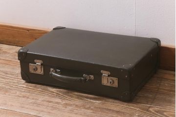 アンティーク雑貨　レトロな魅力が漂うトランク(鞄、カバン、収納、ディスプレイ)(R-042820)
