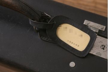 アンティーク　本革　黒いレザーが格好いいトランク(鞄、カバン、収納、ディスプレイ)(R-042821)
