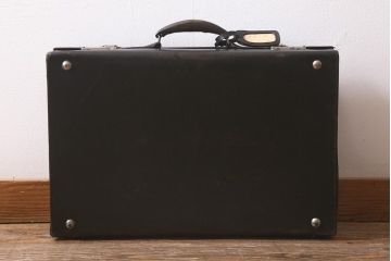 アンティーク雑貨　本革　黒いレザーが格好いいトランク(鞄、カバン、収納、ディスプレイ)(R-042821)