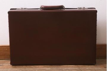 アンティーク雑貨　レトロな魅力が漂うトランク(鞄、カバン、収納、ディスプレイ)(R-042822)