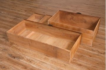 アンティーク家具　前面ケヤキ材　鉄脚リメイク　竹に雀　漆塗りがきれいな二本松箪笥ローボード(リビングボード、テレビボード)(R-042840)