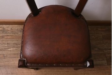 ビンテージ家具　本革使用の高級感あふれるチェア(椅子、ダイニングチェア)(R-042841)
