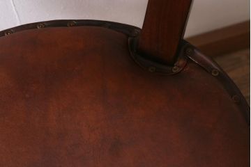 ビンテージ家具　本革使用の高級感あふれるチェア(椅子、ダイニングチェア)(R-042841)
