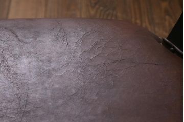 ビンテージ家具　本革使用の高級感あふれるチェア(椅子、ダイニングチェア)(R-042843)