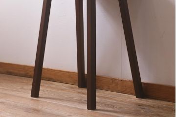 アンティーク家具　和製アンティーク　ナラ材　シンプルなデザインが魅力のサイドテーブル(R-042846)