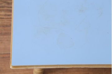 【簡易リペア限定品】レトロ家具　昭和中期　ペイント家具　淡い色味が爽やかなローテーブル(R-042855)