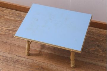 レトロ家具　昭和中期　ペイント家具　淡い色味が爽やかなローテーブル(R-042855)