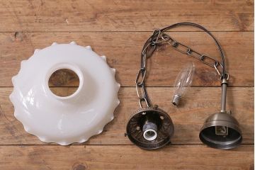 イギリスヴィンテージ　ラグジュアリーな空間を演出してくれるペンダントライト(天井照明、シェード、ビンテージ)(R-042856)