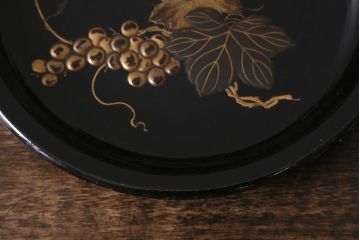 アンティーク雑貨　明治大正期　葡萄に蝿　蒔絵　木製菓子皿(漆器)(R-042864)