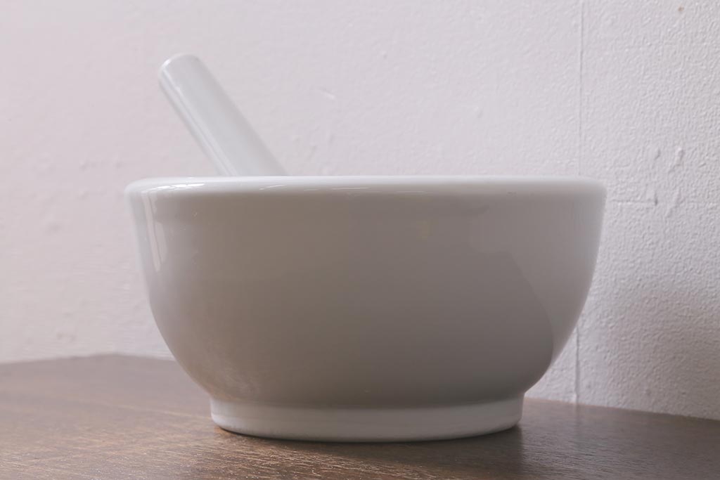 アンティーク雑貨　古道具　昭和期のレトロな乳鉢(乳棒付き)(R-042865)