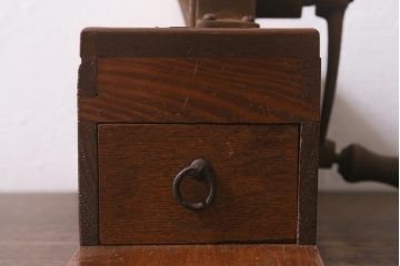 アンティーク雑貨　昭和レトロ　手廻式鰹節削器(古道具)(R-042867)