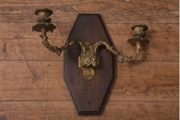 アンティーク雑貨　真鍮　ブラケットライトをリメイクした壁掛けキャンドルホルダー(ろうそく立て、燭台、キャンドルスタンド)(R-042872)