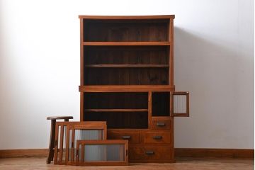 和製アンティーク　昭和初期　ケヤキ材　モールガラス　昭和レトロな雰囲気漂う重ね水屋箪笥(食器棚、カップボード、収納棚、リビングボード)(R-042873)