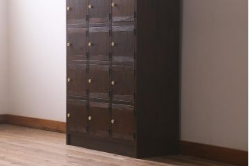 ラフジュ工房オリジナル　6×3マス　古材リメイク　モミの木　白い取っ手がアクセントのマス目棚(収納棚、下駄箱)(R-042881)