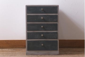 和製アンティーク　アンティークペイント　昭和中期　ユニセックスなデザインが魅力の小引き出し(小物収納)(R-042883)