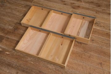 和製アンティーク　アンティークペイント　昭和中期　ユニセックスなデザインが魅力の小引き出し(小物収納)(R-042883)