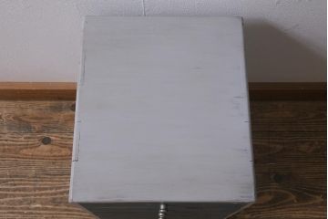 和製アンティーク　アンティークペイント　昭和中期　ユニセックスなデザインが魅力の小引き出し(小物収納)(R-042883)