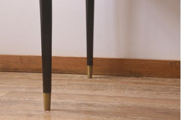 ヴィンテージ家具　北欧ビンテージ　黒塗りの脚がモダンなエクステンションテーブル(ダイニングテーブル、拡張式テーブル)(R-042887)