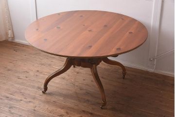 展示品　IDC大塚家具　Baker(ベーカー社)　1939　パイン材　エクステンションテーブル(ダイニングテーブル、ラウンドテーブル)(定価約80万円)(R-042897)