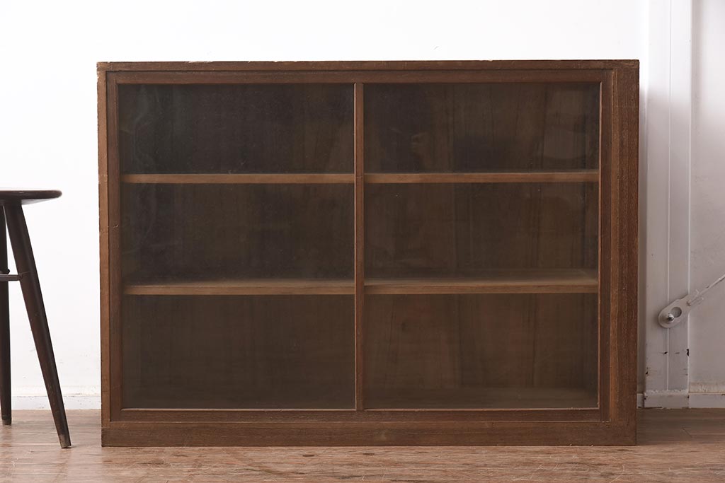 和製アンティーク　昭和初期　総桐材　呉服店で使われていた側面開きのガラスケース(ショーケース、飾り棚、陳列棚)(R-042899)