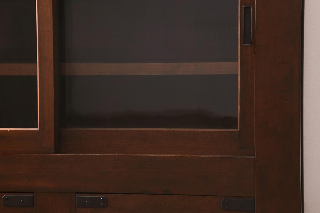 アンティーク家具　ヒノキ材　4枚引き戸　6尺水屋サイドボード(水屋箪笥、戸棚、収納棚)(R-042905)