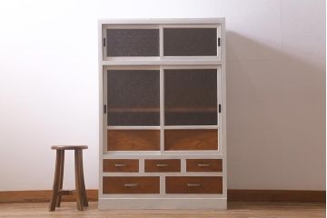 アンティーク家具　昭和中期　ペイント　ダイヤガラス入り　ツートンカラーがおしゃれなガラス戸棚(収納棚、キャビネット)(R-042907)
