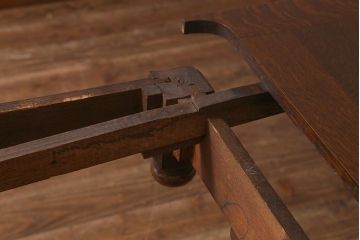 アンティーク家具　イギリスアンティーク　上手物!　オーク材　華やかなバルボスレッグのドローリーフテーブル(エクステンションテーブル、ダイニングテーブル)(R-042908)