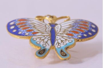 ヴィンテージアクセサリー　バタフライ　鮮やかな蝶のブローチ(ペンダントトップ、チャーム、ビンテージ)(R-042914)
