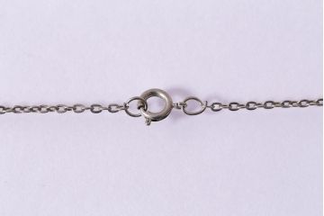 ヴィンテージアクセサリー　気品漂うクラシカルなネックレス(ペンダント、ビンテージ)(R-042921)