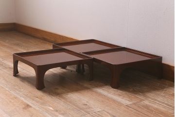 アンティーク雑貨　総ケヤキ材　杢目と漆塗りが美しいお膳3客セット(お盆)(R-042930)