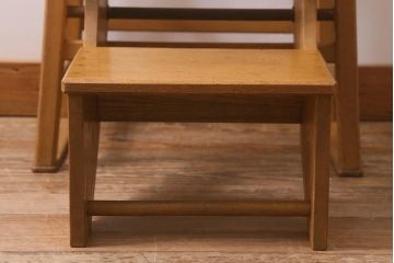 ヴィンテージ家具　昭和中期　タモ材　レア!ナチュラルインテリアにおすすめの踏み台(3段、飾り台、ステップ、ビンテージ)(R-042936)