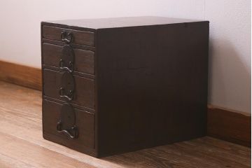 アンティーク家具　明治大正期　大きめの丸金具がアクセントの小引き出し(卓上収納、小物収納)(R-042940)