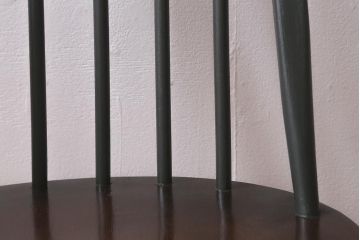 ヴィンテージ家具　ERCOL(アーコール)　ペイント　ダークグリーンがおしゃれなバイカラーのクエーカーチェア(ダイニングチェア、椅子、ビンテージ)(R-042942)