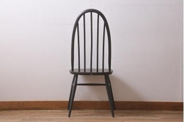 ヴィンテージ家具　ERCOL(アーコール)　ペイント　ブラックカラーが格好良いクエーカーチェア(ダイニングチェア、椅子、ビンテージ)(R-042943)