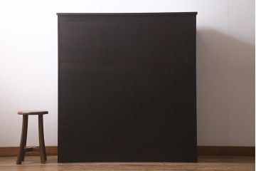 中古　軽井沢彫り　桜の意匠が随所に散りばめられた美しいキャビネット(飾り棚、茶棚、収納棚、戸棚)(R-042945)