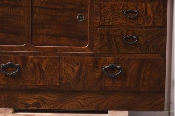 ビンテージ家具　黒柿・ケヤキ材　玉杢　上質な和の雰囲気漂う茶箪笥(茶棚、飾り棚)(R-042946)