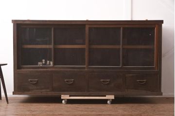 アンティーク家具　ヒノキ材　シンプルなガラス戸棚(サイドボード、キャビネット、収納棚)(R-042953)