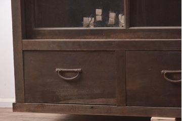 アンティーク家具　ヒノキ材　レトロモダンな重ね戸棚(キャビネット、食器棚、収納棚)(R-042954)