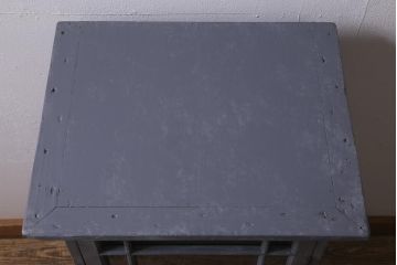 アンティーク家具　和製アンティーク　ダークグレーペイントがおしゃれな引き出し付きサイドキャビネット(収納棚、飾り棚、ガラス戸棚)(R-042955)