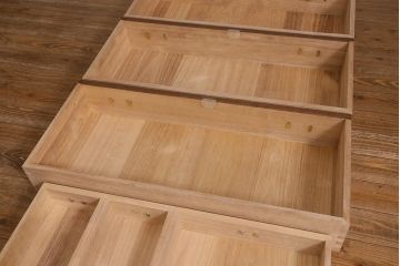 中古　伝統工芸品　頓所芳男　衣装盆付き　牡丹の前飾りが素敵な重ね加茂総桐箪笥(総桐たんす、和タンス、衣装箪笥、着物箪笥)(定価約120万円)(R-042959)