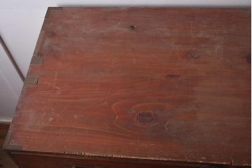 アンティーク家具　和製アンティーク　昭和初期　前面ケヤキ材　ゆとりある奥行きがうれしい和箪笥(衣装箪笥)(R-042960)