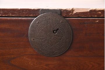 アンティーク家具　和製アンティーク　昭和初期　前面ケヤキ材　ゆとりある奥行きがうれしい和箪笥(衣装箪笥)(R-042960)